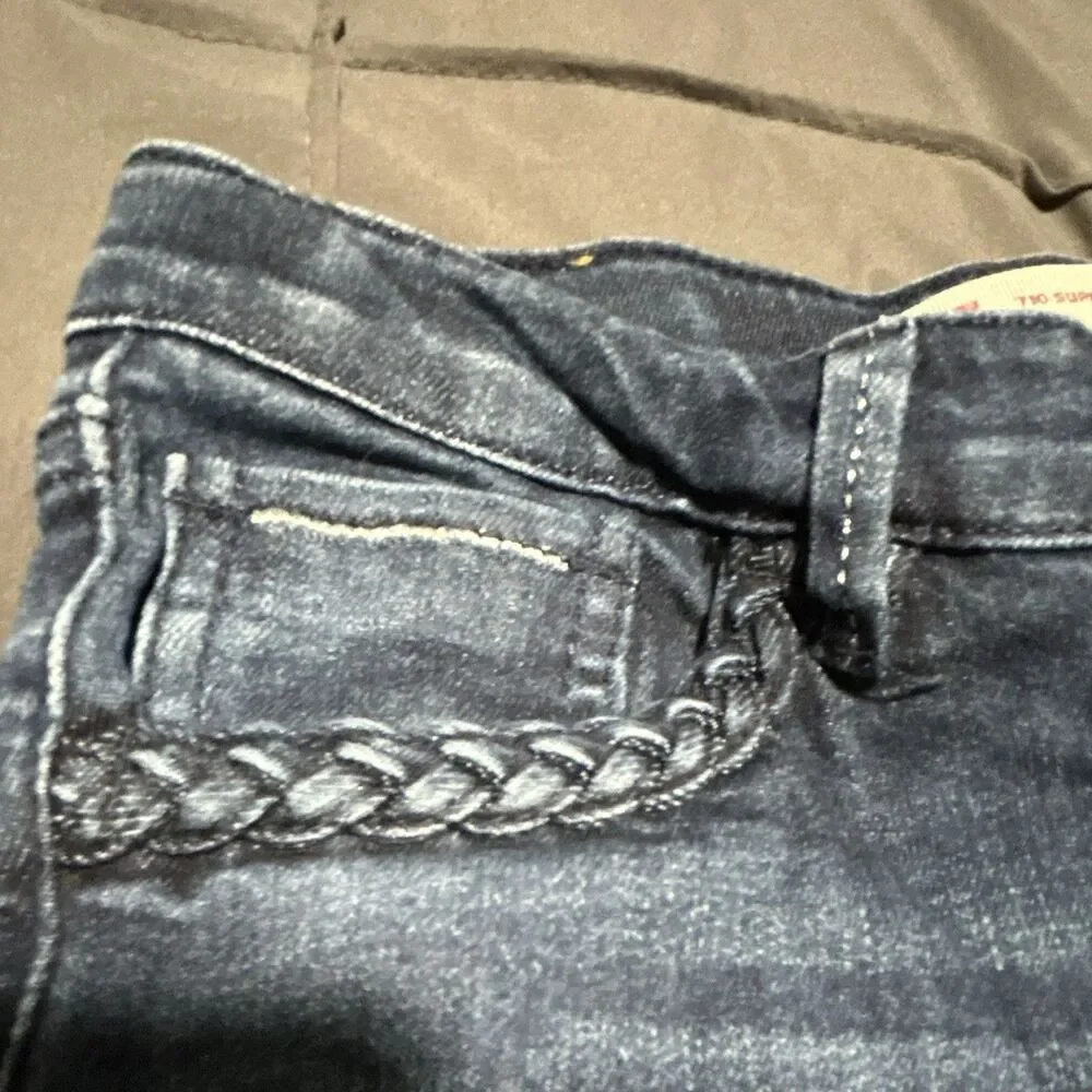 Levis levi 710